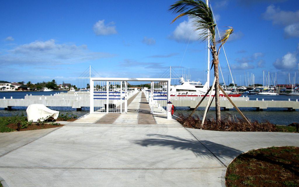 IGY Rodney Marina - megayacht dock